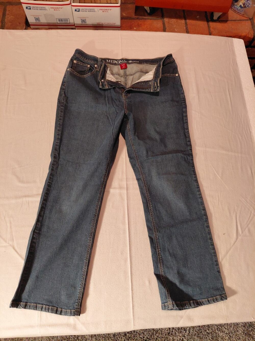 Merona Womens Blue Dark Wash Denim Waistband Mid Rise Bootcut Jeans Size 16R